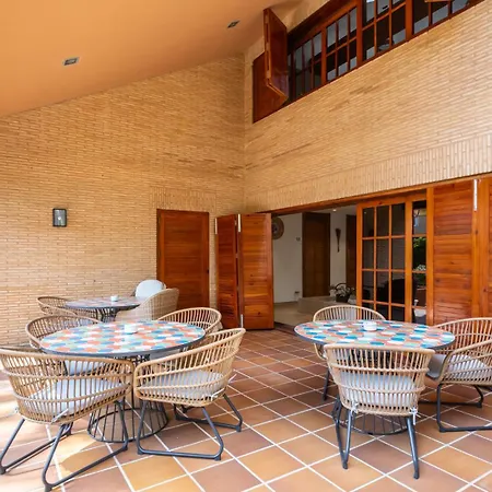 Dolce - Only Adults Bed & Breakfast